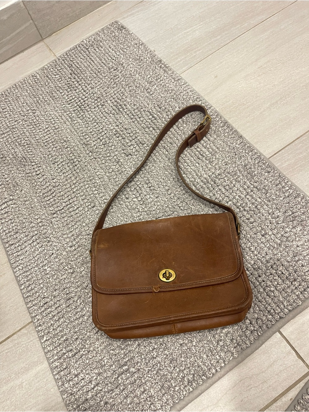 Vintage Coach Legacy Brown Leather Turnlock Crossbody Shoulder Bag